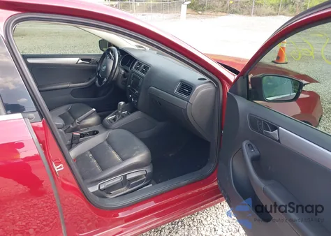 2017 Volkswagen Jetta 1.4T Se z USA, uszkodzony, nr VIN 3VWDB7AJ0HM220093